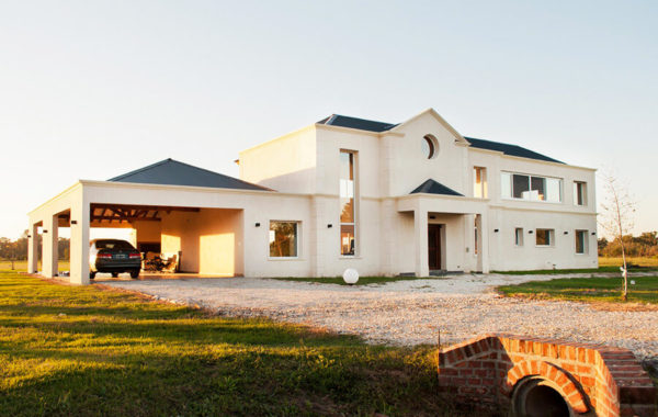 Casa En Cañuelas - La Esperanza Polo Club