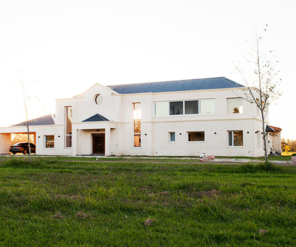 Casa En Cañuelas - La Esperanza Polo Club