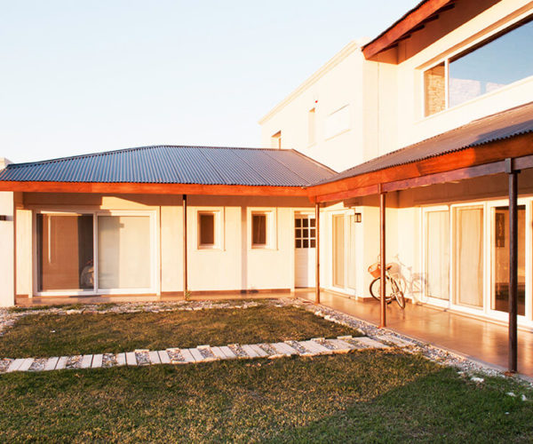 Casa En Cañuelas - La Esperanza Polo Club
