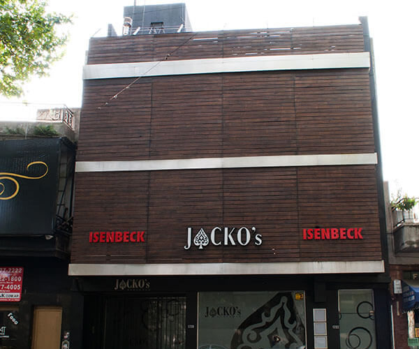 Local Jackos Fachada - Bonpland 1720