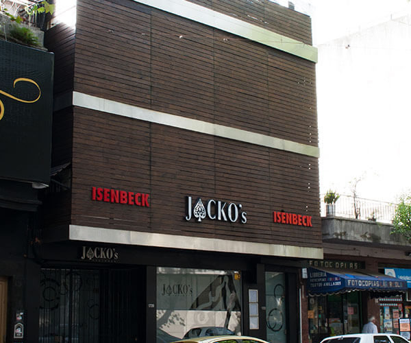 Local Jackos Fachada - Bonpland 1720